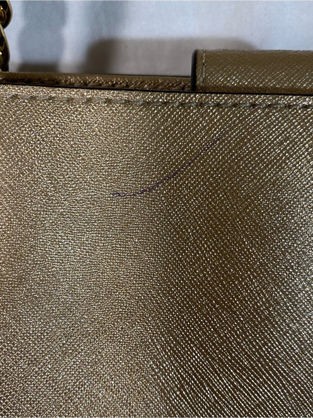 Michael Kors Susannah Women’s Large Metallic Chain-Handle Pale Gold Leather Tote - Picture 5 of 14